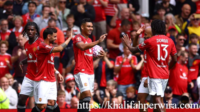 Pedri dan Ferran Torres